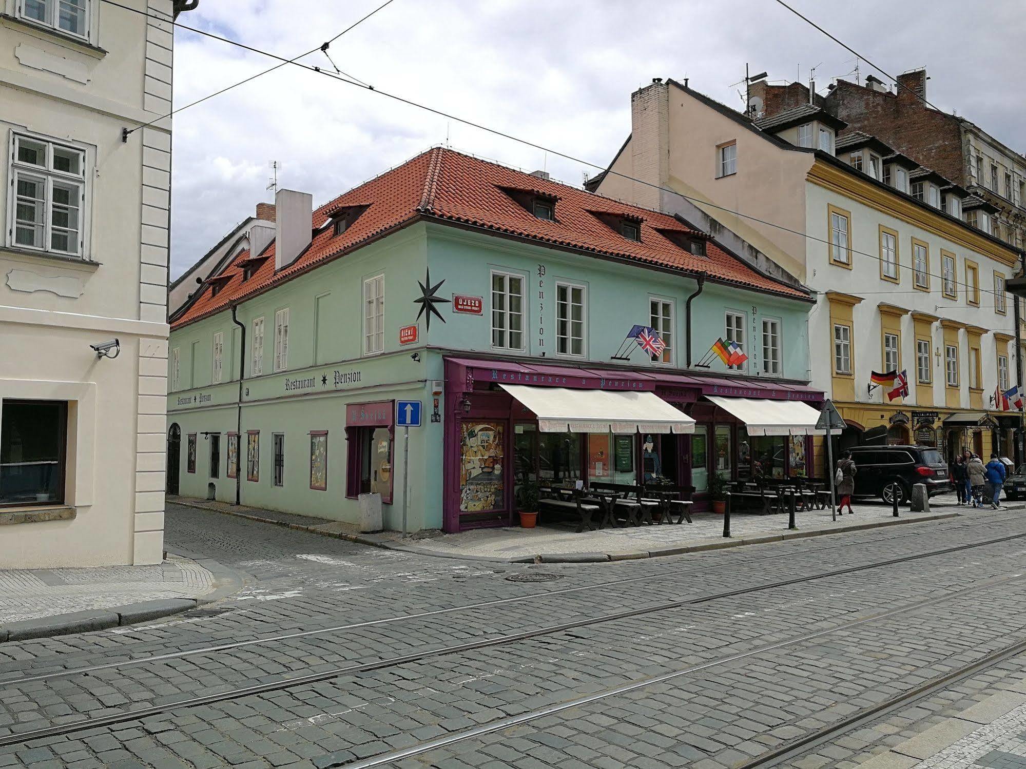 Apartments U Švejků Praag Buitenkant foto